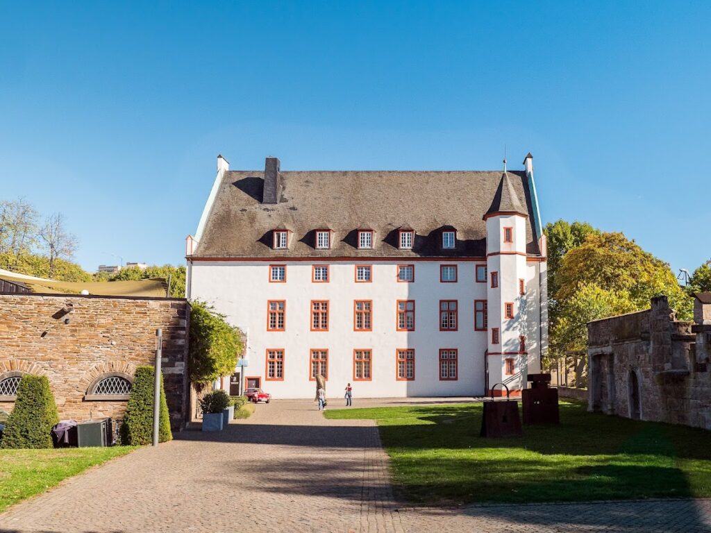 Deutschordenskommende Koblenz: A Teutonic Order Commandery on the Rhine 2 Deutschordenskommende Koblenz