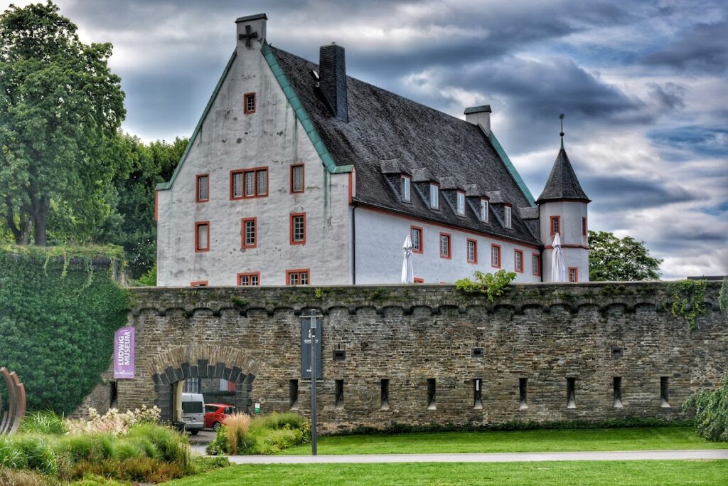 Deutschordenskommende Koblenz: A Teutonic Order Commandery on the Rhine 3 Deutschordenskommende Koblenz