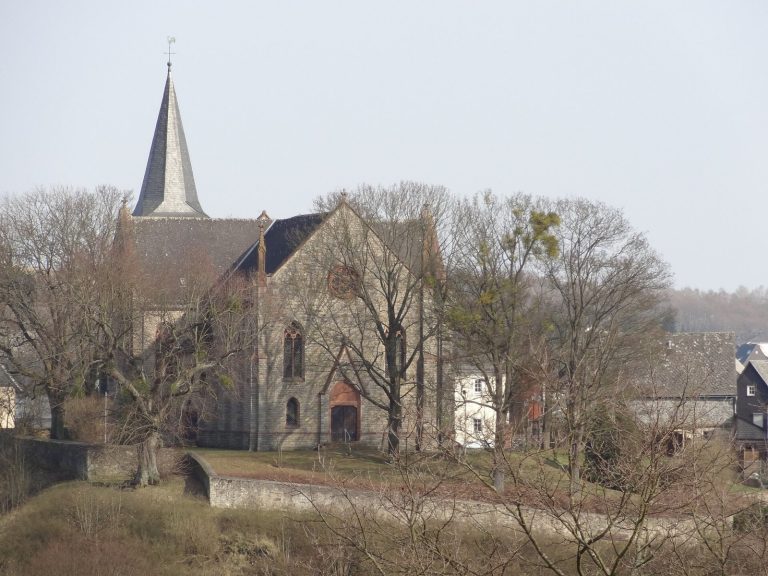 Church of Jesus Christ in Dillheim: A Neo-Gothic Protestant Church in Germany