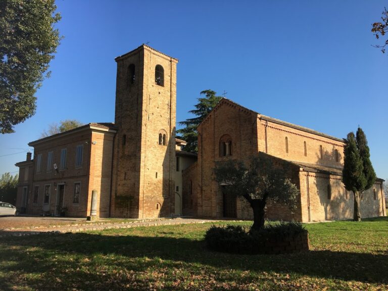 Santa Maria in Acquedotto: A Romanesque Parish Church in Italy