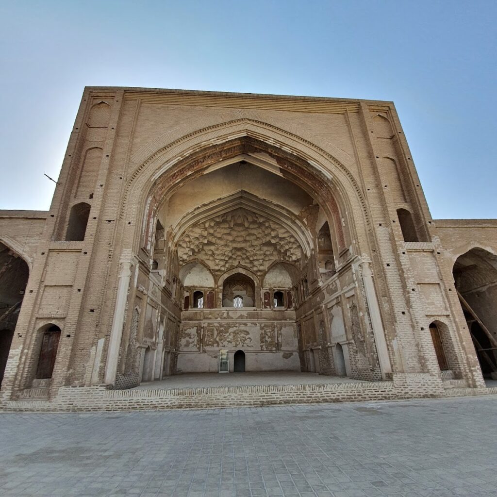 Jameh Mosque of Saveh: A Historic Shia Friday Mosque in Iran 2 Jameh Mosque of Saveh