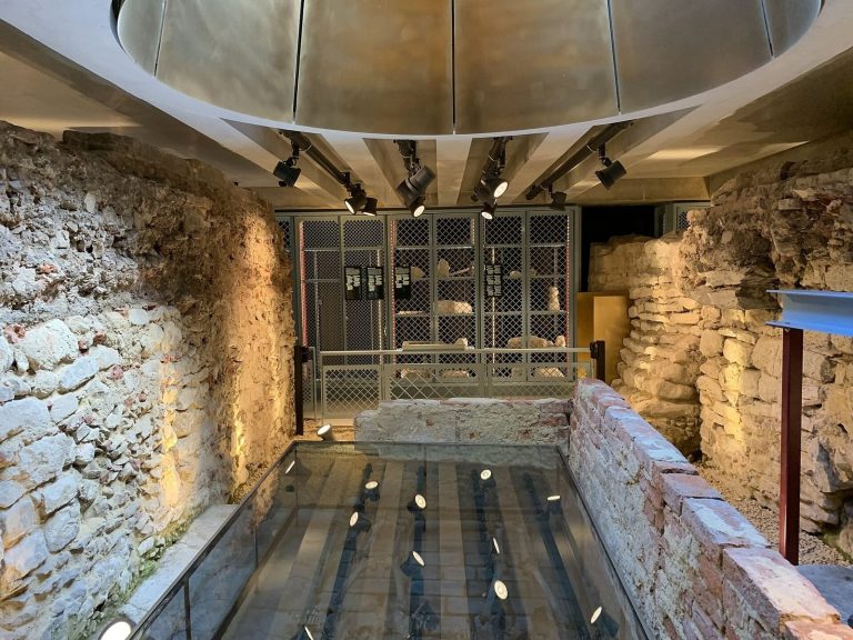 Bruxella 1238: The Archaeological Remains of Brussels’ Franciscan Convent