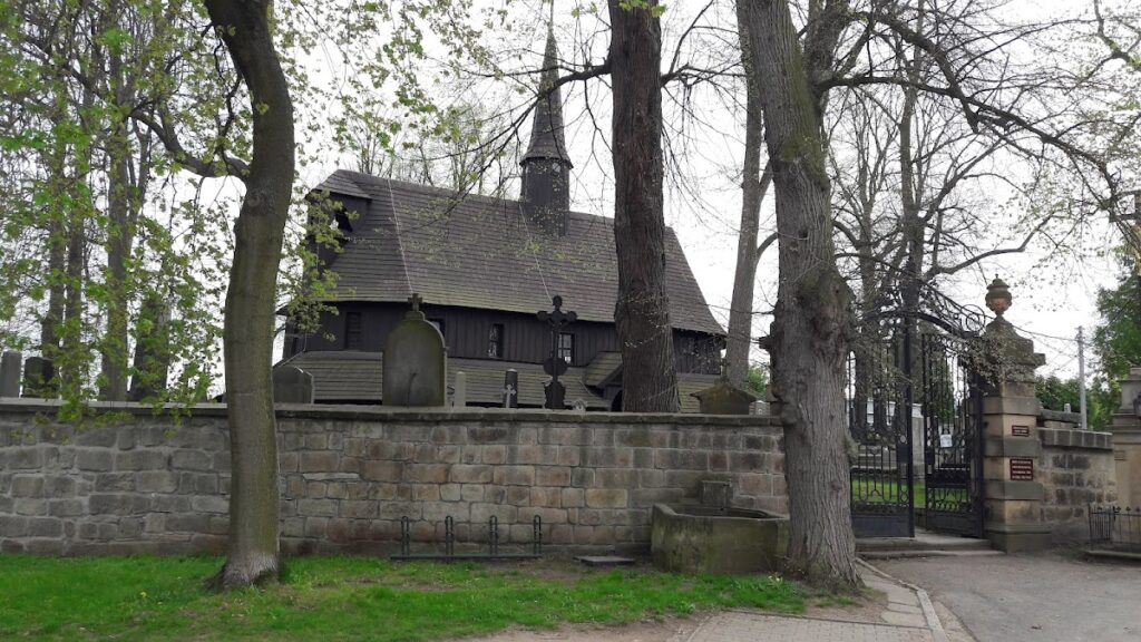 Church of Saint Mary: A Late-Medieval Wooden Cemetery Church in Broumov, Czechia 3 Church of Saint Mary