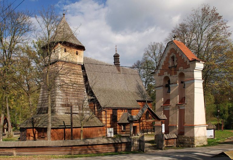St. Michael Archangel’s Church, Binarowa: A Late Gothic Wooden Parish Church