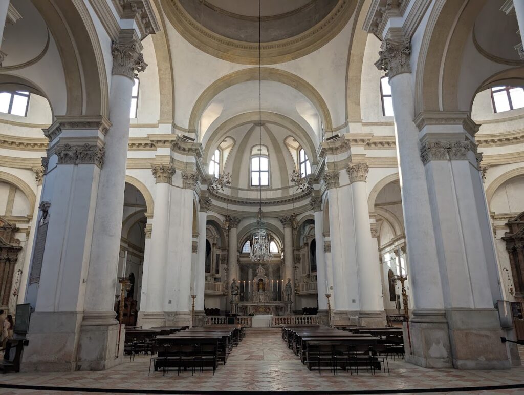 San Geremia: A Baroque Parish Church and Sanctuary in Venice 4 San Geremia