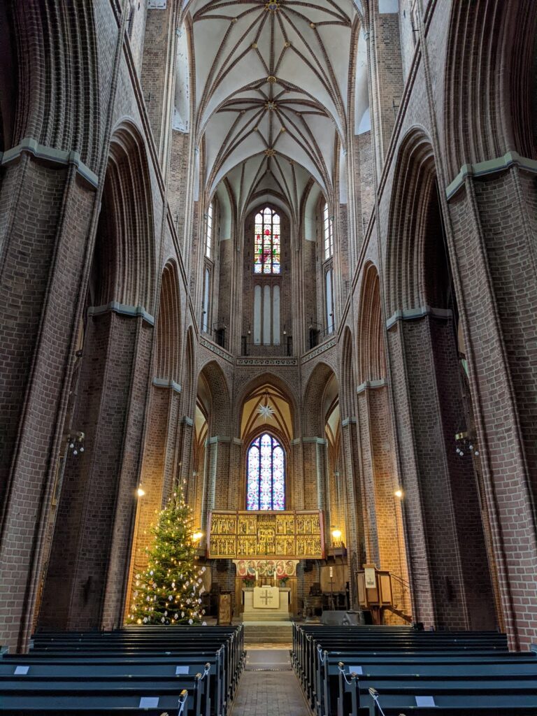 St. Nicolai: A Brick Gothic Parish Church in Lüneburg