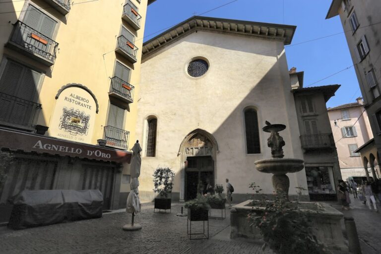 San Pancrazio: A Historic Roman Catholic Church in Bergamo