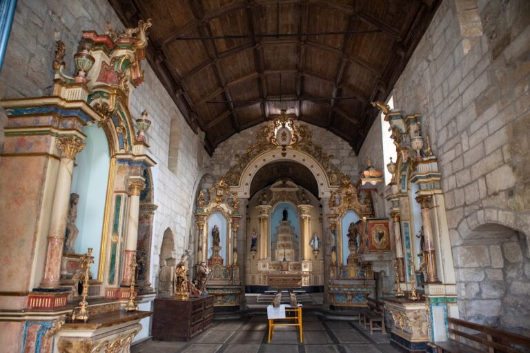 Igreja Paroquial de Valença: A Romanesque Parish Church within Valença Fortress