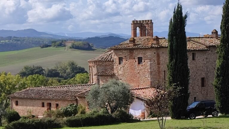 Santa Maria a Castello: An Early Medieval Parish Church in Italy