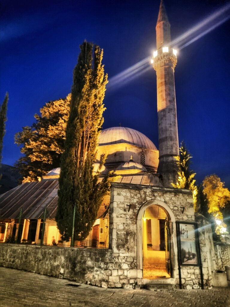 Karađoz Bey Mosque: An Ottoman Mosque in Mostar