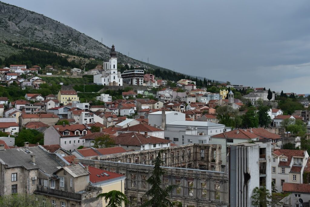 Karađoz Bey Mosque: An Ottoman Mosque in Mostar 3 Karadzozbey Mosque
