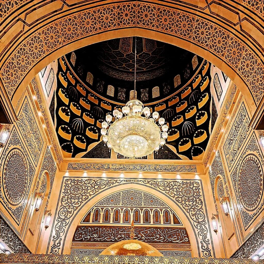 Al-Sayeda Nafeesah Mosque: A Historic Mosque and Mausoleum in Cairo 2 Al-Sayeda Nafeesah Mosque