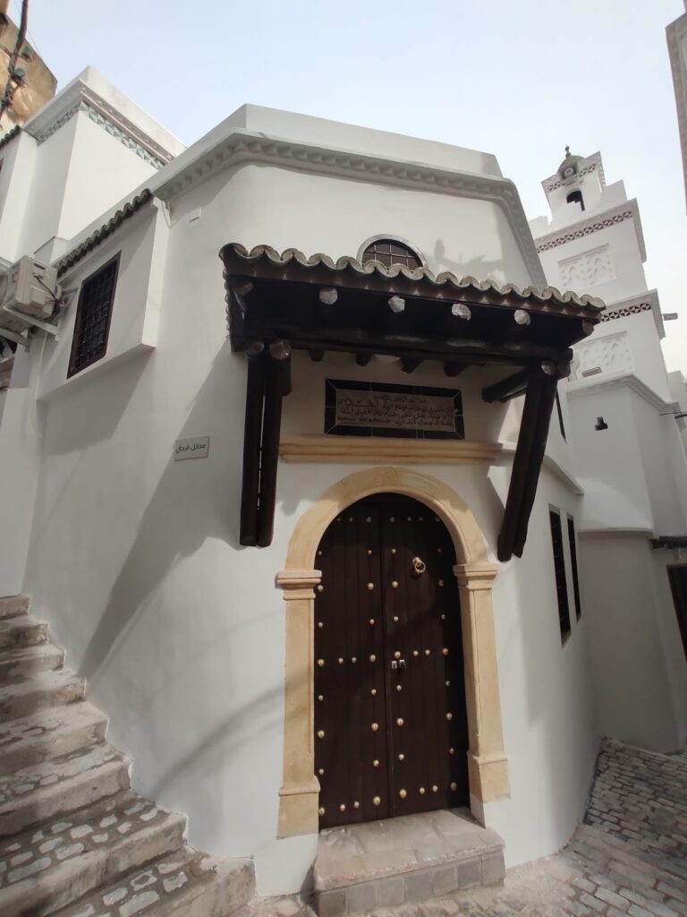 Sidi Abderrahman Mosque: A Seventeenth-Century Mosque and Mausoleum in Algiers