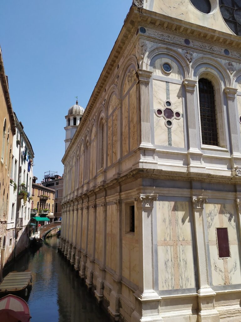 Santa Maria dei Miracoli, Venice: An Early Renaissance Church 3 Santa Maria dei Miracoli, Venice