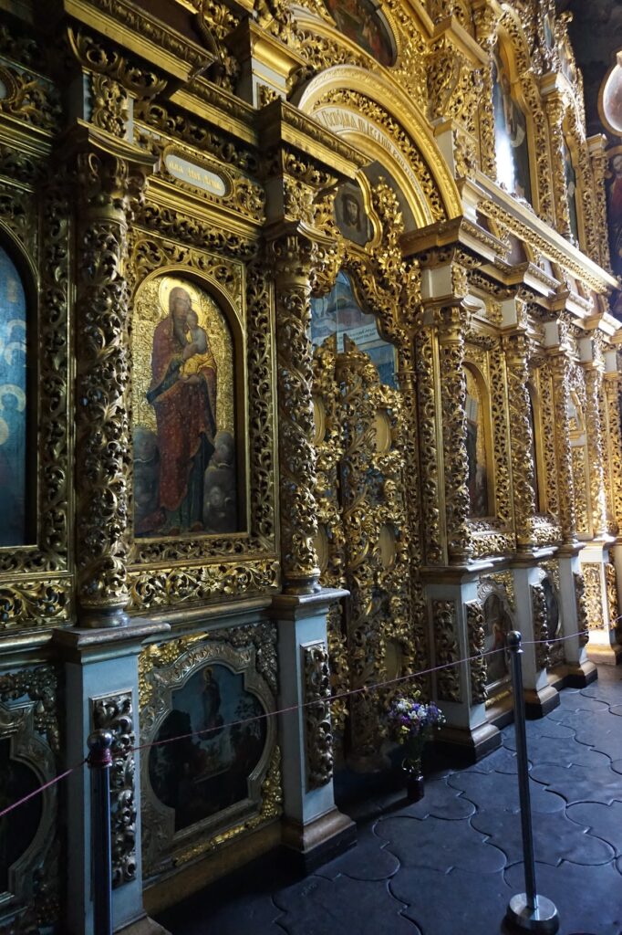 Gate Church of the Trinity: The Entrance Church of Kyiv Pechersk Lavra 2 Gate Church of the Trinity