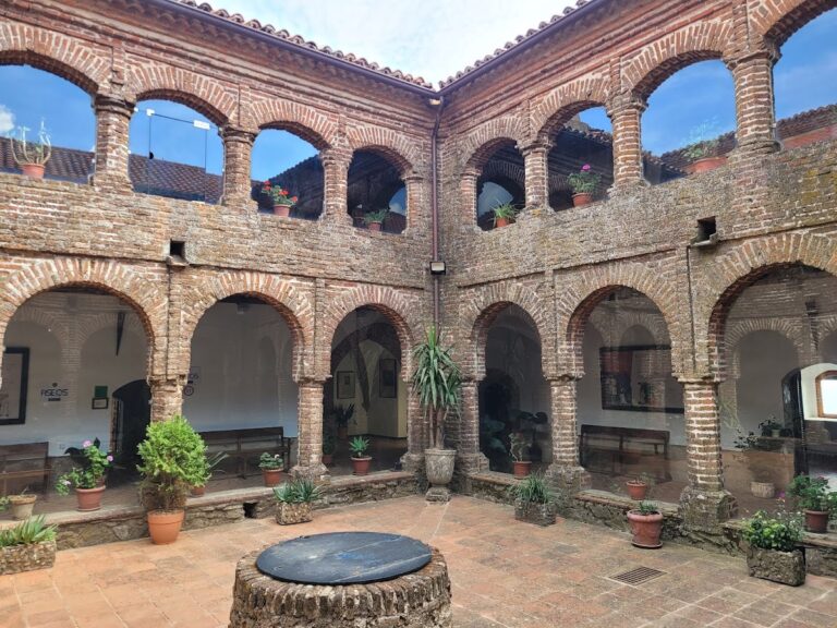 Monastery of Nuestra Señora de Tentudía, Calera de León: A Church-Fortress and Monastic Sanctuary