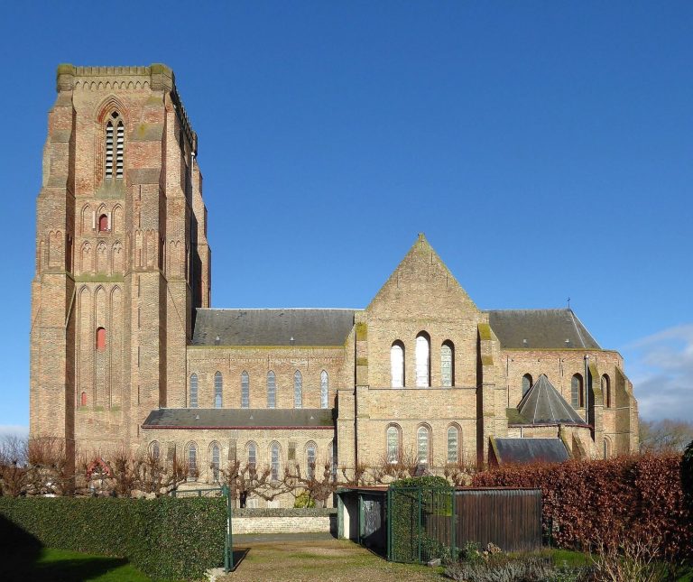 Onze-Lieve-Vrouw-Bezoekingskerk: A Medieval Parish Church in Lissewege, Belgium