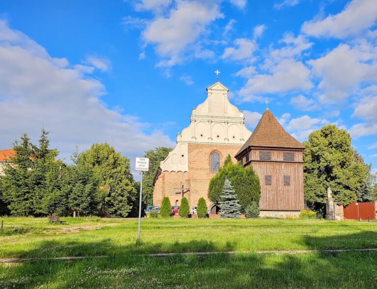 Church of St. Adalbert: A Historic Gothic Parish Church in Poznań