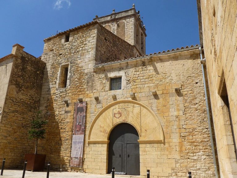 Church of the Assumption: A Gothic and Baroque Parish Church in Catí, Spain