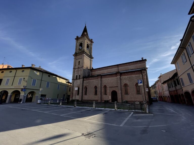 Santa Croce: A Gothic and Neo-Gothic Parish Church in Fontanellato, Italy