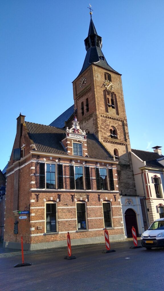 Grote of Andreaskerk: A Gothic Protestant Church in Hattem 2 Grote of Andreaskerk
