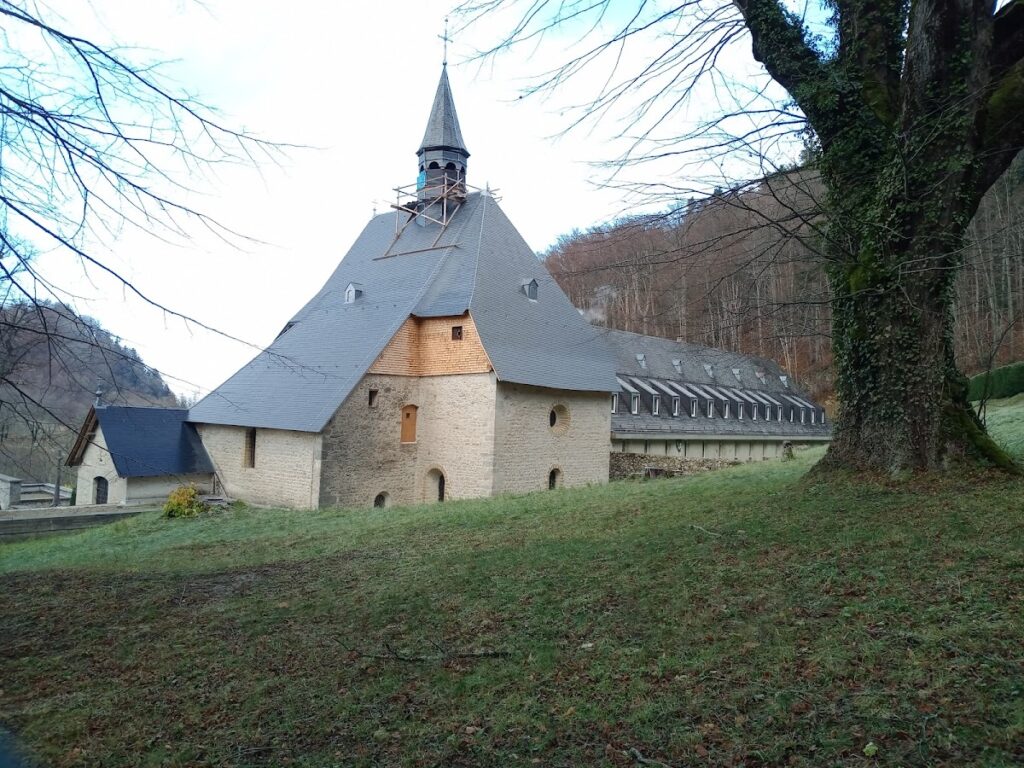 Monastère de Chalais: A Former Benedictine Abbey in France 3 Monastère de Chalais