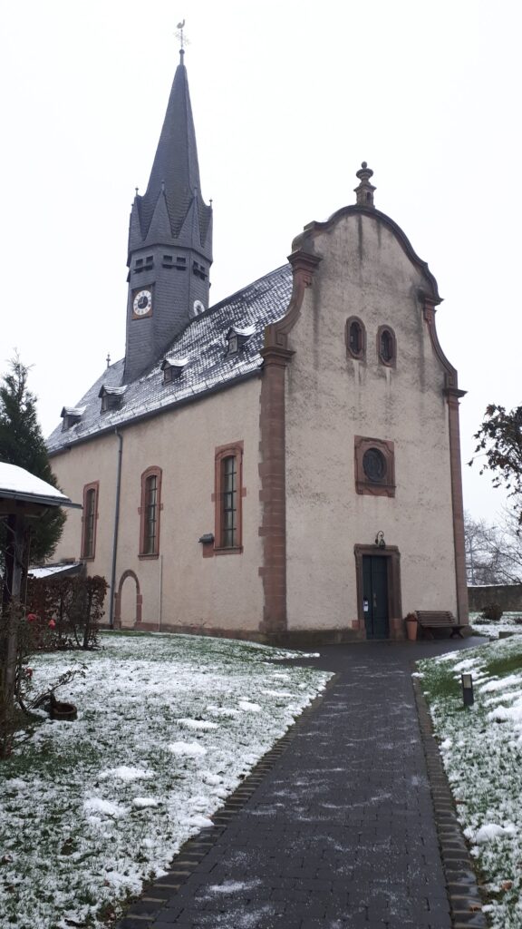 Kirche Kleinseelheim: A Baroque Parish Church in Germany 2 Kirche Kleinseelheim