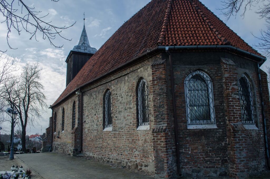 Saint Michael Archangel Church in Gdynia: A Historic Parish Church 3 Saint Michael Archangel church in Gdynia
