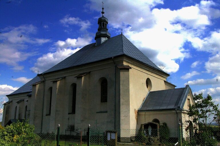 Holy Trinity Church in Nyzhankovychi: A Historic Parish Church