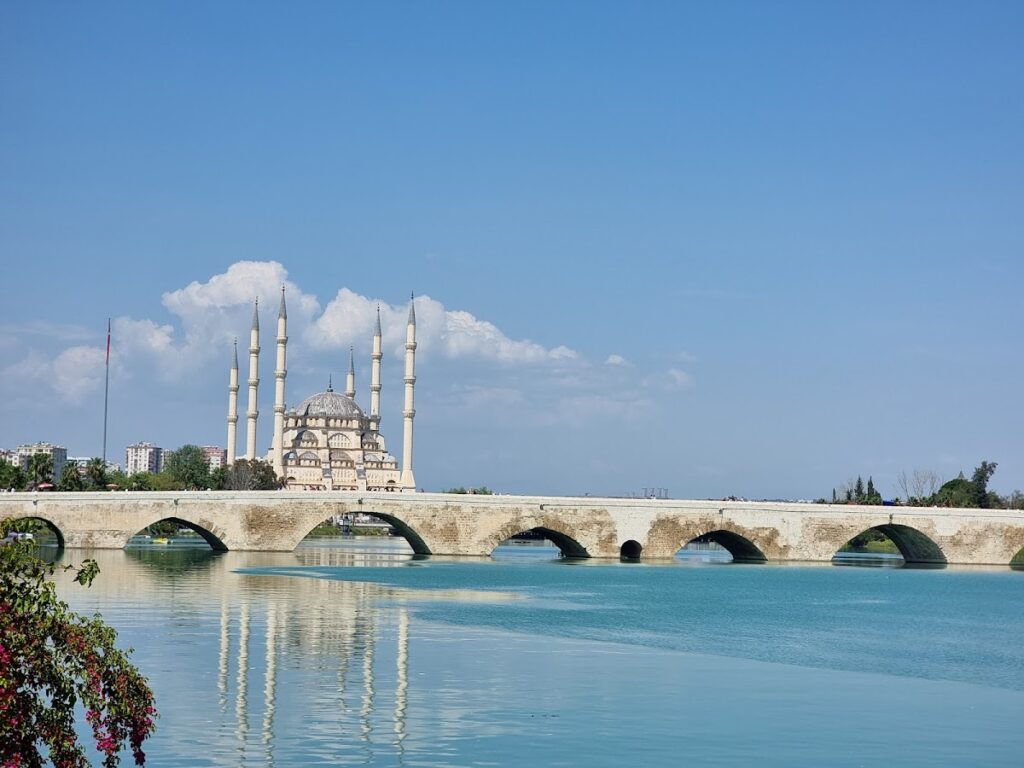 Taşköprü: A Roman Bridge Across the Seyhan River in Adana 1 Taşköprü