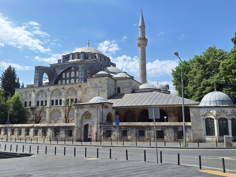 Kılıç Ali Pasha Mosque: An Ottoman Mosque and Imperial Complex in Istanbul