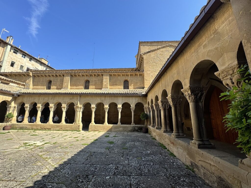 Abbey of St. Peter the Old: A Romanesque Monastic Church in Huesca 1 Abbey of St. Peter the Old