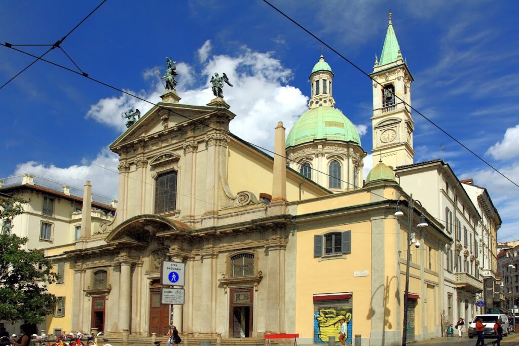 San Giorgio al Palazzo Church: A Historic Roman Catholic Basilica in Milan 1 San Giorgio al Palazzo Church