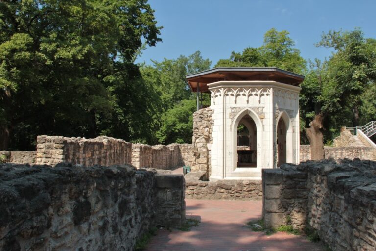 Dominican Monastery on Margaret Island: A Medieval Royal Convent in Hungary