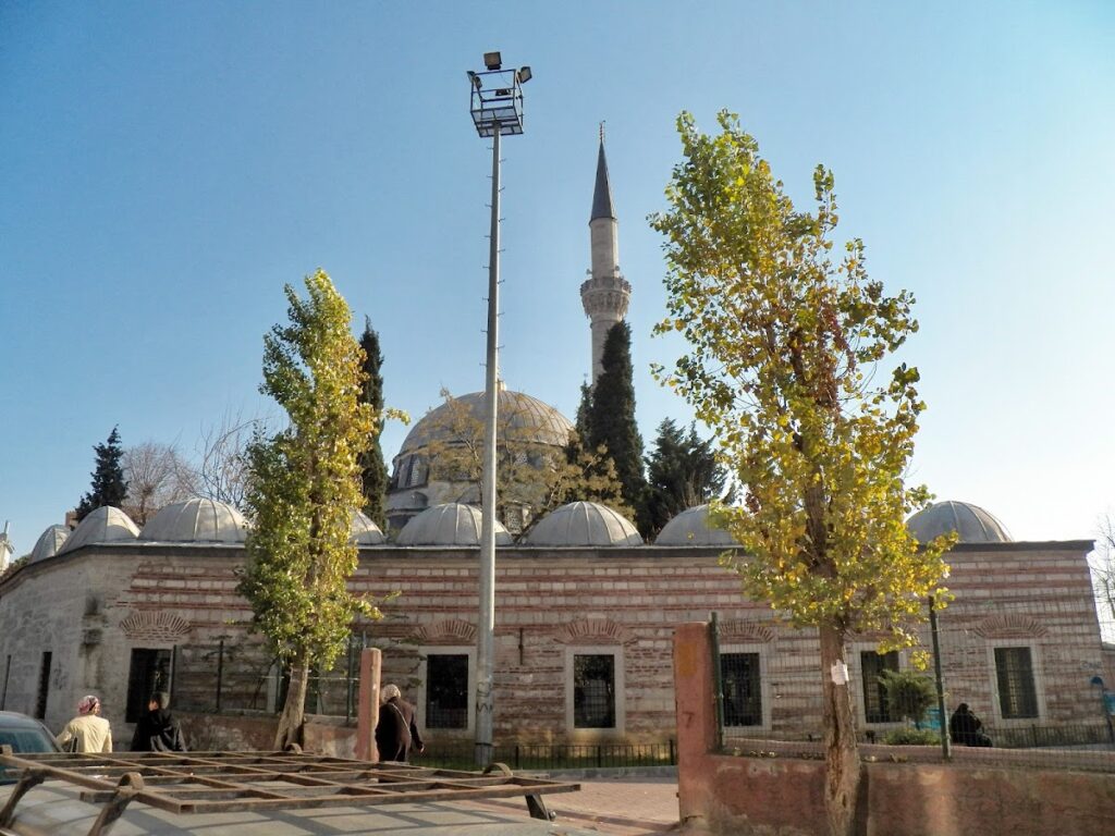 Nişancı Mehmed Pasha Mosque: A Classical Ottoman Mosque in Istanbul 2 Nişancı Mehmed Pasha Mosque