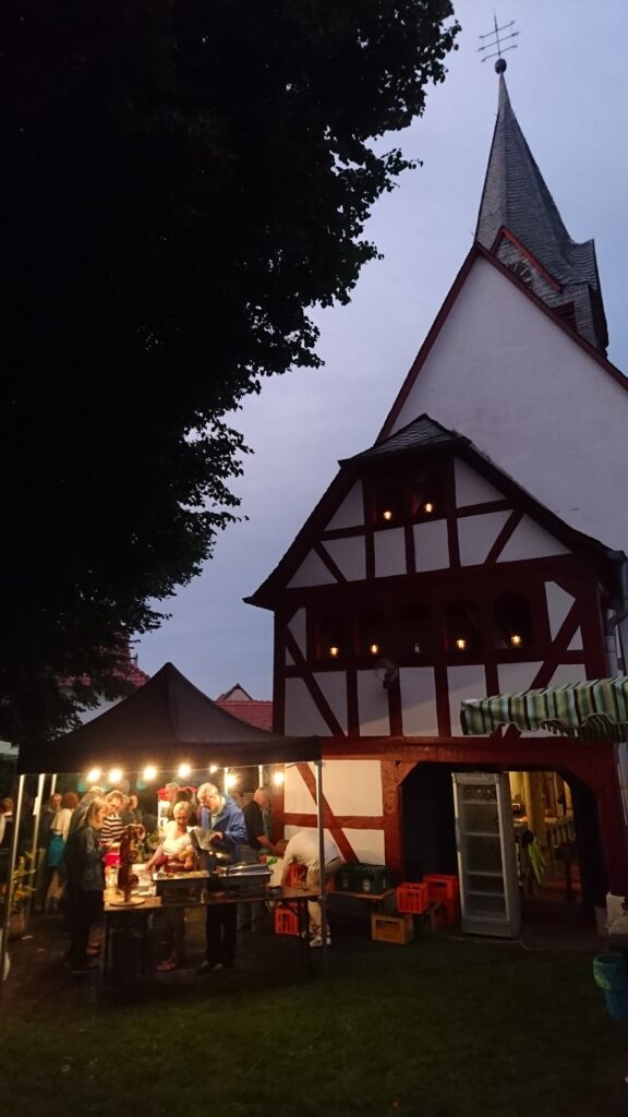 Evangelische Kirche Dornholzhausen: A Protestant Parish Church in Germany 2 Evangelische Kirche Dornholzhausen