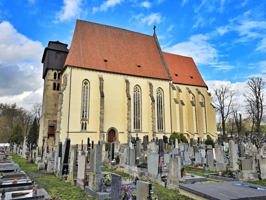 Church of Saint Giles: A Romanesque and Gothic Cemetery Church in Milevsko 1 Church of Saint Giles