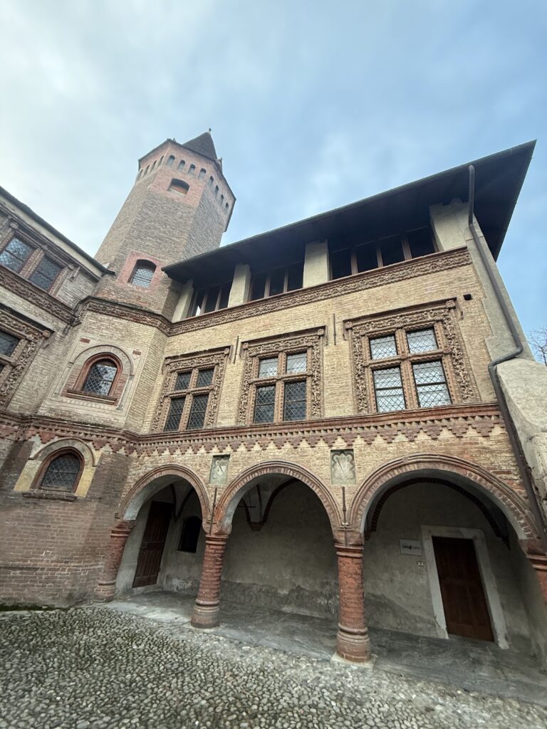 Collegiate Church of Saint Ursus: A Medieval Religious Complex in Aosta, Italy