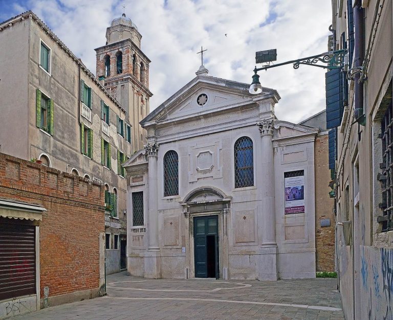 Chiesa di San Simeone profeta: A Historic Parish Church in Venice