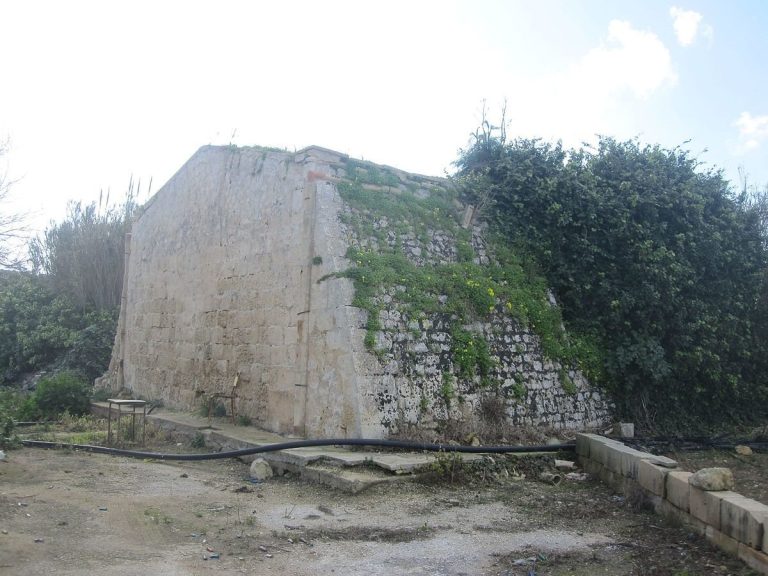 Chapel of San Mikiel Is-Sanċir: A Medieval Chapel in Malta