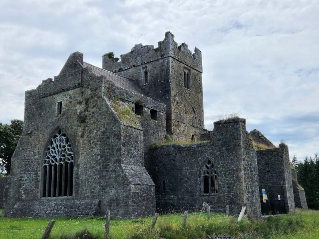 Kilcooly Abbey: A Medieval Cistercian Monastery in Ireland 1 Kilcooly Abbey