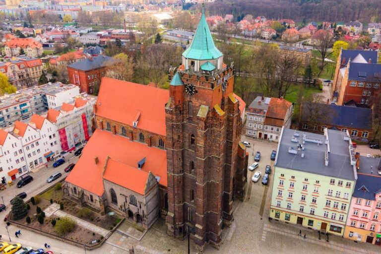 Saints Peter and Paul Church in Chojnów: A Gothic Parish Church in Poland