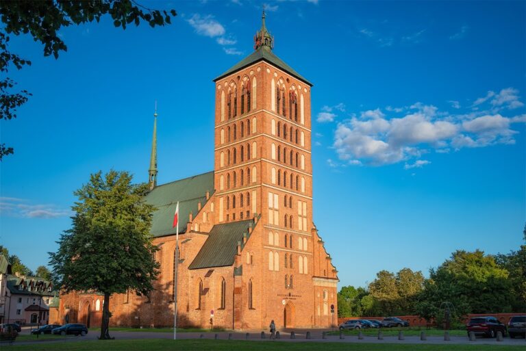 Franciscan Monastery in Braniewo: A Medieval Religious Complex in Poland