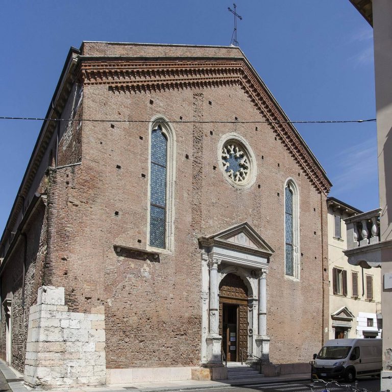 Santa Maria della Scala: A Gothic Church in Verona