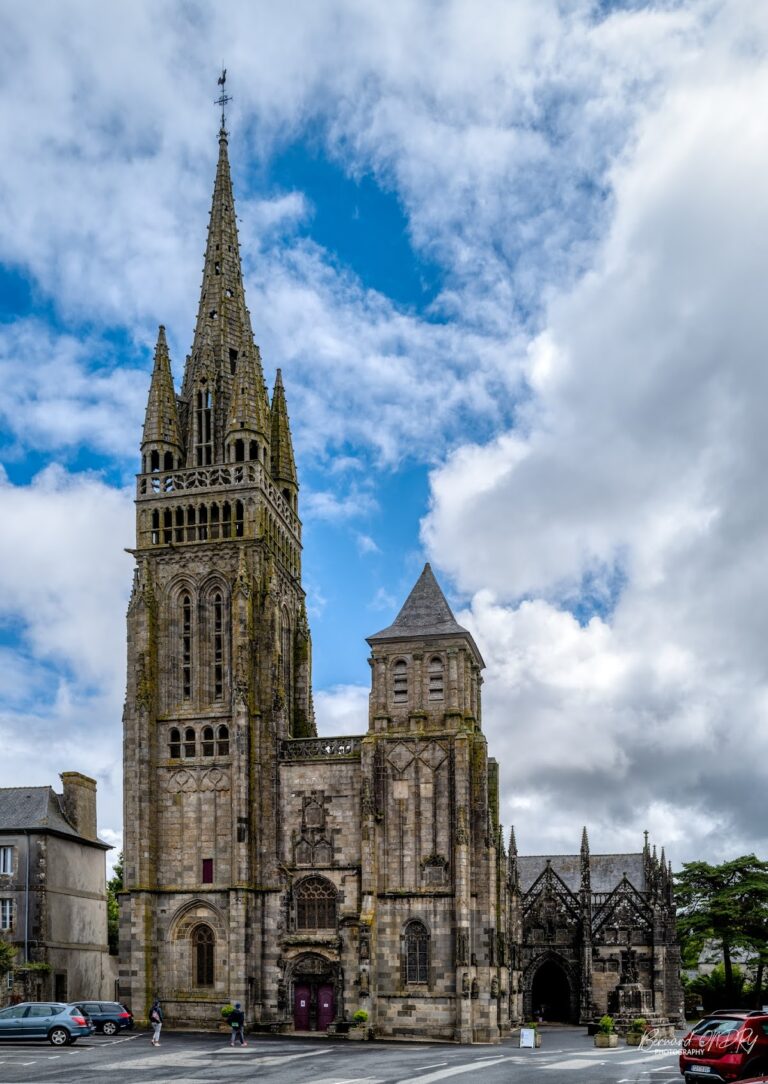 Basilique Notre-Dame du Folgoët: A Gothic Marian Sanctuary in France
