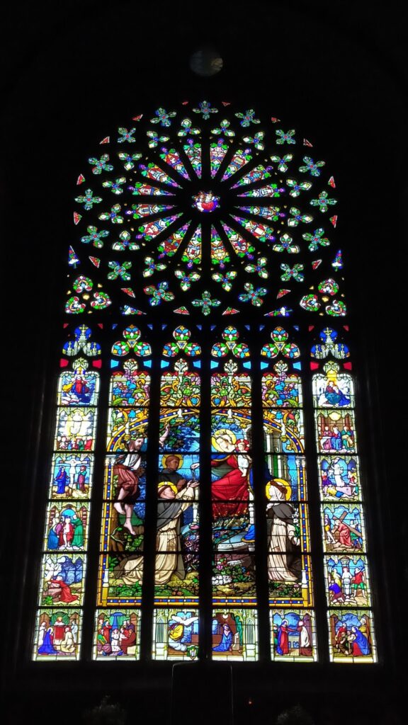 Basilique Notre-Dame du Folgoët: A Gothic Marian Sanctuary in France 3 Basilique Notre-Dame du Folgoët