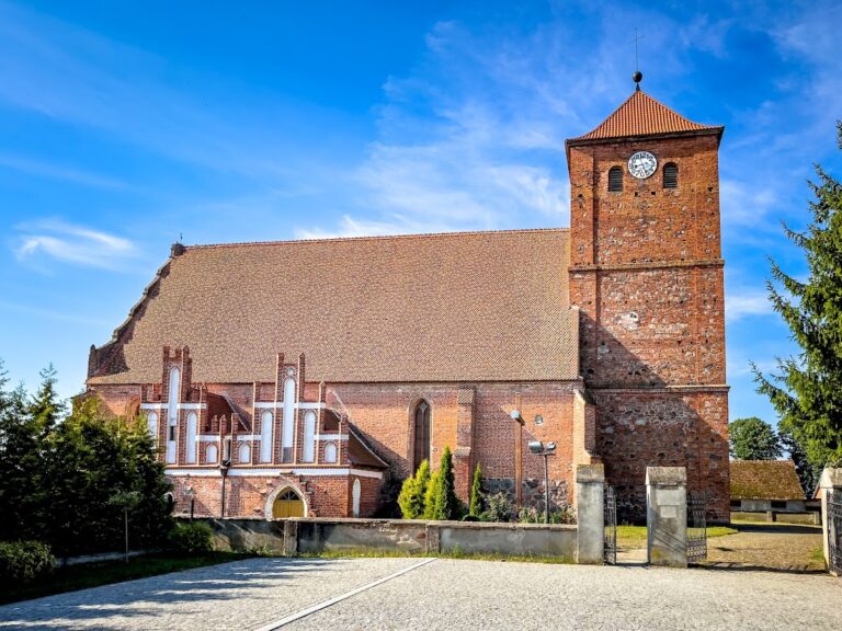 Church of the Immaculate Heart of Mary in Barciany: A Gothic Parish Church in Poland