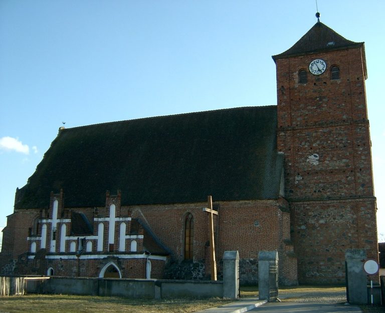 Church of the Immaculate Heart of Mary in Barciany: A Gothic Parish Church in Poland