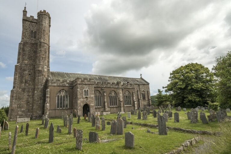 Church of St Andrew, Moretonhampstead: A Medieval Parish Church