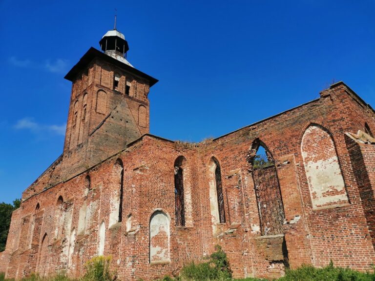Saint James Church in Znamensk: A Medieval Brick Gothic Parish Church
